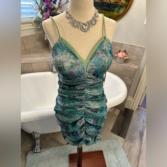 NWT Chiara Boni Exclusive Neiman Cocktail Party Pastel Floral Ruched Dress - Picture 5 of 15